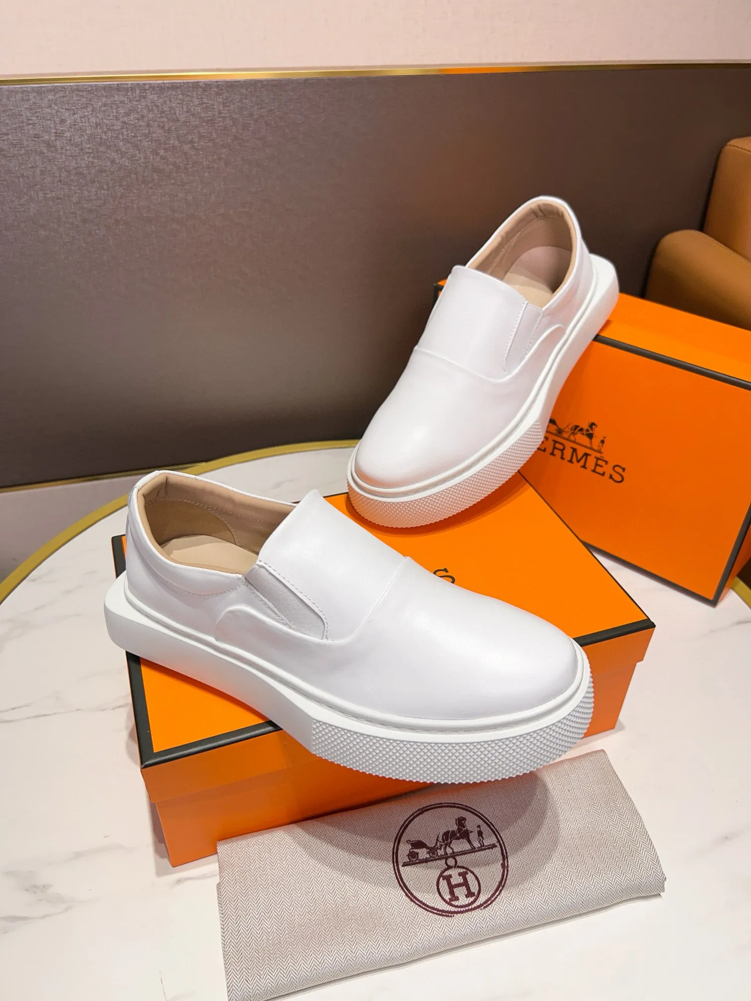 Factory price: 438💰[HERMES] Hermès - high-end quality original order 🔍🔍new product from men's counter uppers imported from Italy cowhide, sheepskin lining soles: original factory special soles, exclusive movable molded soles super comfortable, original factory follow-up goods - super high quality control·fine workmanship: highlighted (high-end·nobility·grade) -Size: 38-44 (45 can be customized)·